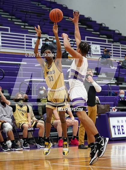 Thumbnail 3 in Warren Central @ Ben Davis photogallery.