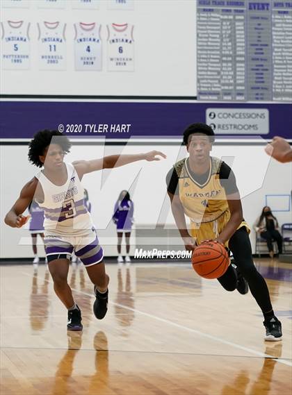 Thumbnail 3 in Warren Central @ Ben Davis photogallery.