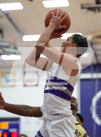 Thumbnail 2 in Warren Central @ Ben Davis photogallery.