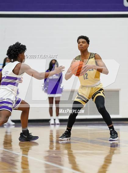 Thumbnail 1 in Warren Central @ Ben Davis photogallery.