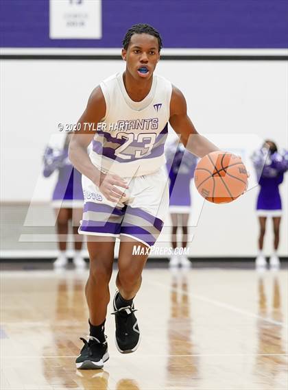 Thumbnail 3 in Warren Central @ Ben Davis photogallery.