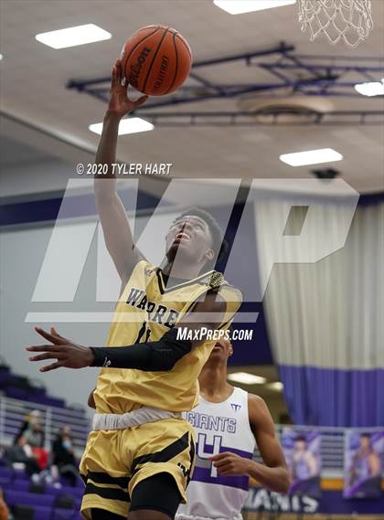 Thumbnail 2 in Warren Central @ Ben Davis photogallery.
