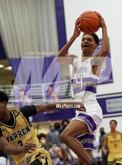 Thumbnail 2 in Warren Central @ Ben Davis photogallery.