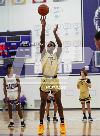 Thumbnail 2 in Warren Central @ Ben Davis photogallery.