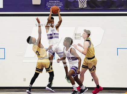 Thumbnail 1 in Warren Central @ Ben Davis photogallery.