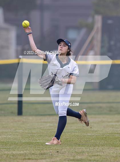 Thumbnail 3 in Aptos vs Burlingame (Stevenson School) photogallery.
