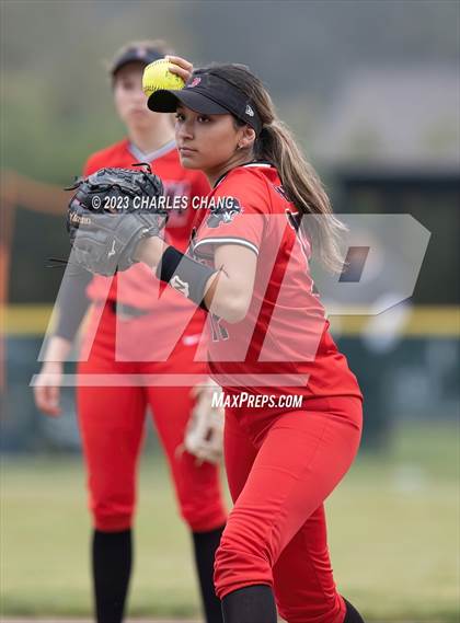 Thumbnail 3 in Aptos vs Burlingame (Stevenson School) photogallery.