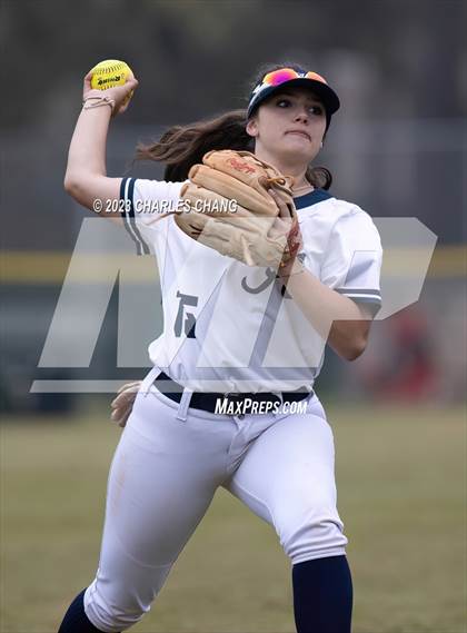 Thumbnail 1 in Aptos vs Burlingame (Stevenson School) photogallery.