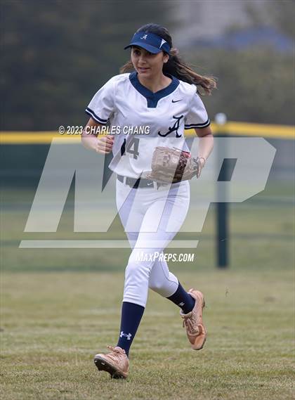 Thumbnail 3 in Aptos vs Burlingame (Stevenson School) photogallery.