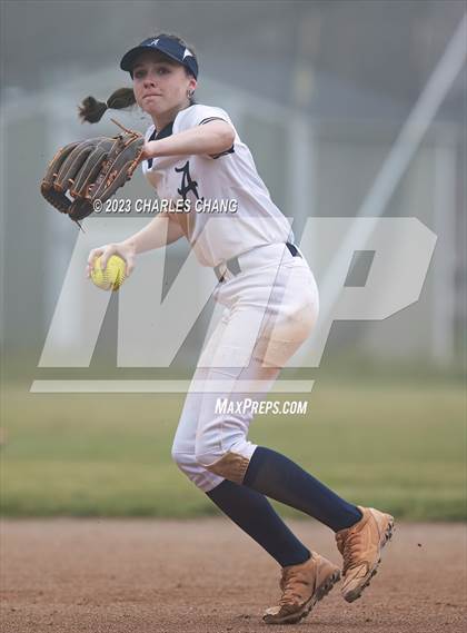 Thumbnail 3 in Aptos vs Burlingame (Stevenson School) photogallery.