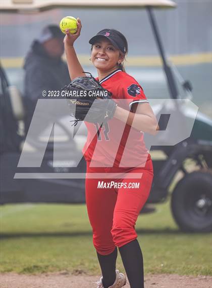 Thumbnail 1 in Aptos vs Burlingame (Stevenson School) photogallery.