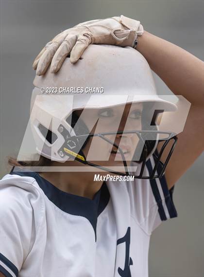 Thumbnail 2 in Aptos vs Burlingame (Stevenson School) photogallery.