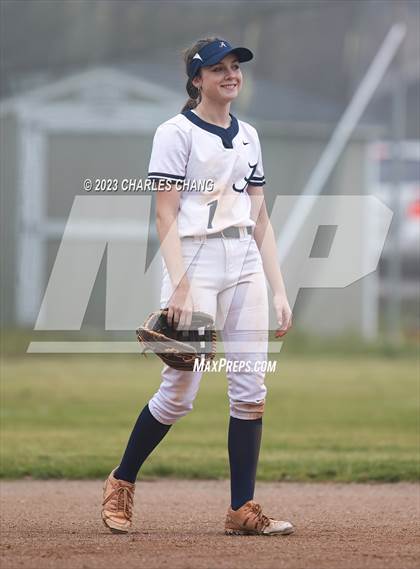 Thumbnail 2 in Aptos vs Burlingame (Stevenson School) photogallery.