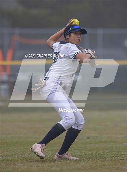 Thumbnail 1 in Aptos vs Burlingame (Stevenson School) photogallery.