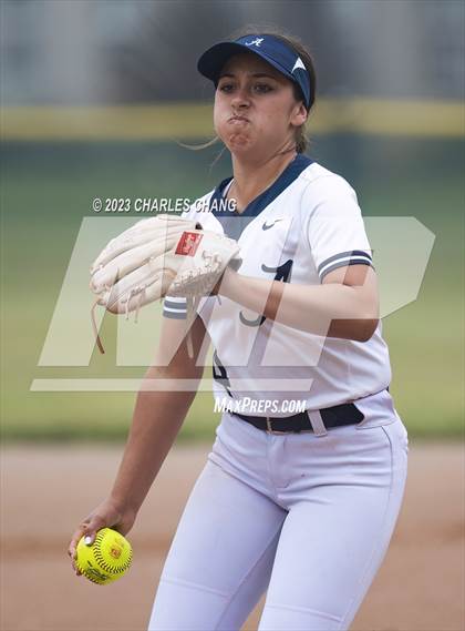 Thumbnail 2 in Aptos vs Burlingame (Stevenson School) photogallery.