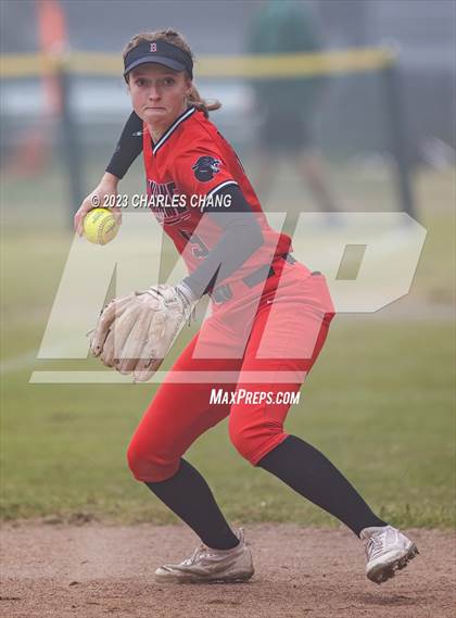 Thumbnail 2 in Aptos vs Burlingame (Stevenson School) photogallery.