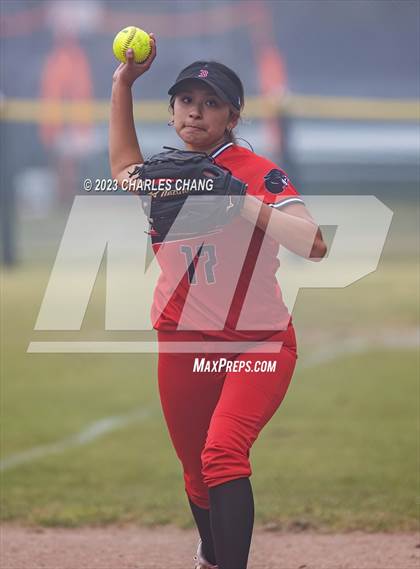 Thumbnail 1 in Aptos vs Burlingame (Stevenson School) photogallery.