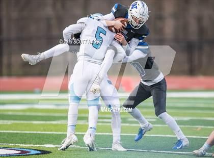 Thumbnail 1 in Walled Lake Western vs. Mona Shores (MHSAA D2 Semifinal)  photogallery.