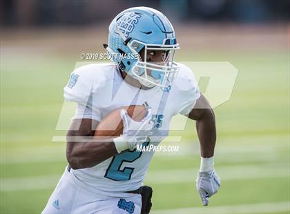 Thumbnail 2 in Walled Lake Western vs. Mona Shores (MHSAA D2 Semifinal)  photogallery.