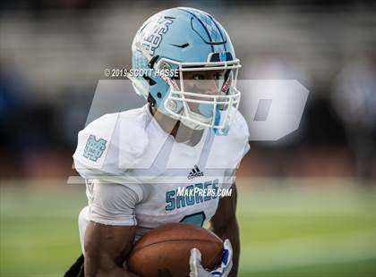 Thumbnail 3 in Walled Lake Western vs. Mona Shores (MHSAA D2 Semifinal)  photogallery.