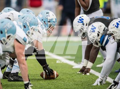 Thumbnail 3 in Walled Lake Western vs. Mona Shores (MHSAA D2 Semifinal)  photogallery.