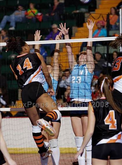 Thumbnail 2 in East Rockaway vs Westlake (NYSPHSAA Class C Pool Play) photogallery.