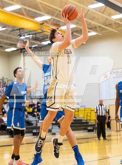 Thumbnail 1 in Peninsula Catholic @ Kellam photogallery.