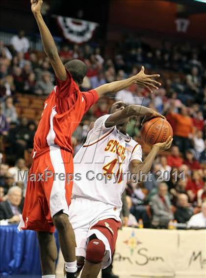 Thumbnail 2 in Fairfield Prep vs. St. Joseph (CIAC Class LL Final)   photogallery.