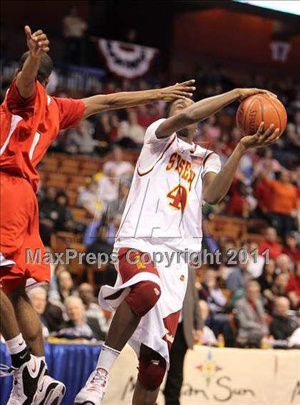 Thumbnail 3 in Fairfield Prep vs. St. Joseph (CIAC Class LL Final)   photogallery.