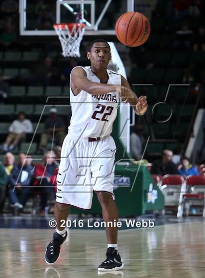 Thumbnail 3 in Shenendehowa vs. Aquinas  (NYSPHSAA Class AA Semifinal) photogallery.