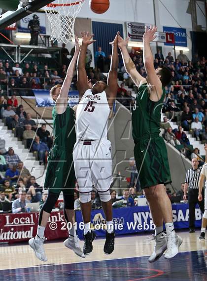 Thumbnail 3 in Shenendehowa vs. Aquinas  (NYSPHSAA Class AA Semifinal) photogallery.
