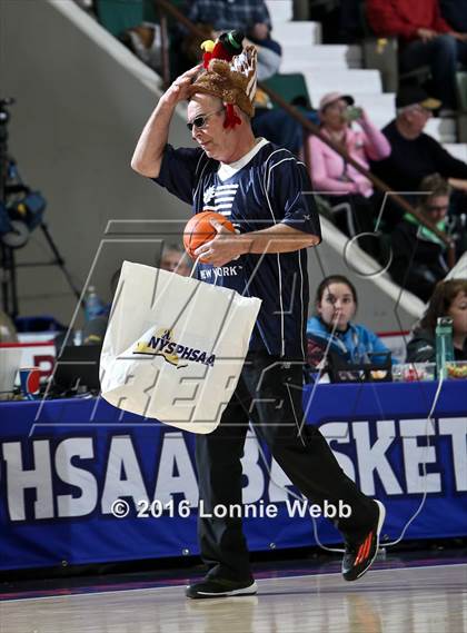 Thumbnail 2 in Shenendehowa vs. Aquinas  (NYSPHSAA Class AA Semifinal) photogallery.
