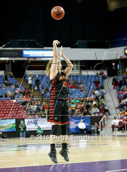 Thumbnail 2 in St. Mary's vs St. Francis (CIF SJS D1 Final) photogallery.