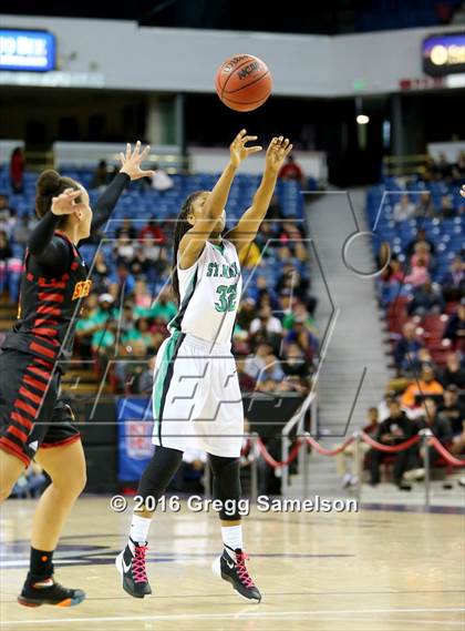 Thumbnail 3 in St. Mary's vs St. Francis (CIF SJS D1 Final) photogallery.
