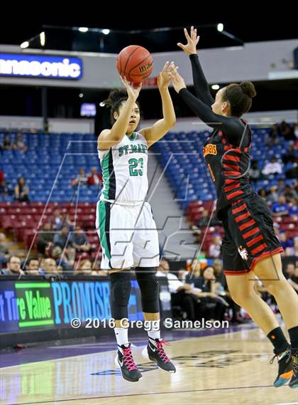 Thumbnail 2 in St. Mary's vs St. Francis (CIF SJS D1 Final) photogallery.