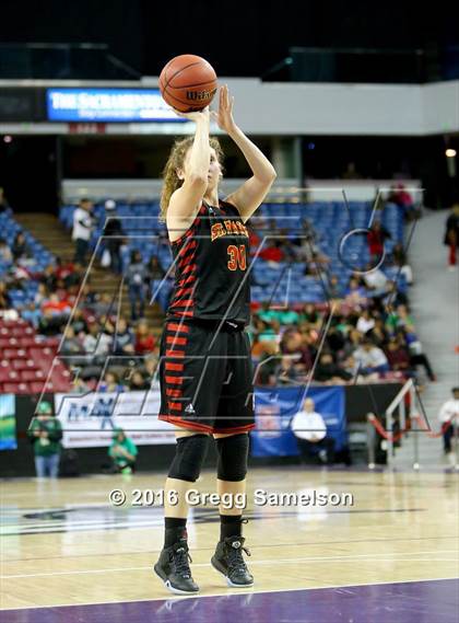 Thumbnail 1 in St. Mary's vs St. Francis (CIF SJS D1 Final) photogallery.