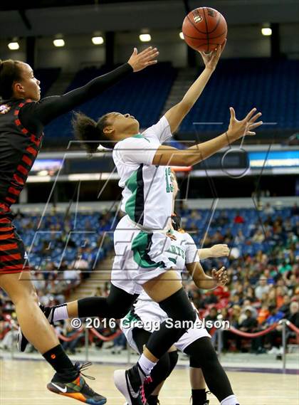 Thumbnail 1 in St. Mary's vs St. Francis (CIF SJS D1 Final) photogallery.