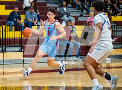 Thumbnail 1 in Dickinson vs. Pearce (McDonald's Texas Invitational) photogallery.