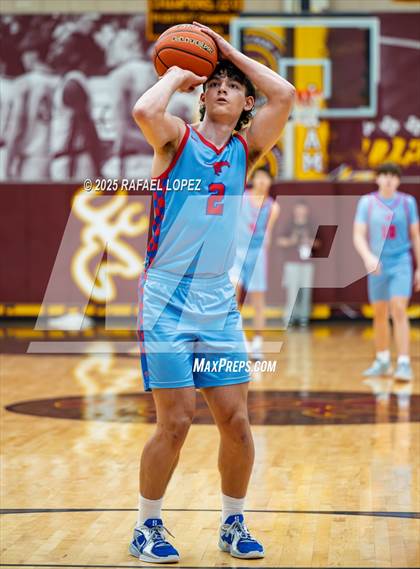 Thumbnail 1 in Dickinson vs. Pearce (McDonald's Texas Invitational Tournament) photogallery.