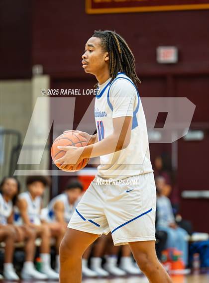 Thumbnail 1 in Dickinson vs. Pearce (McDonald's Texas Invitational) photogallery.