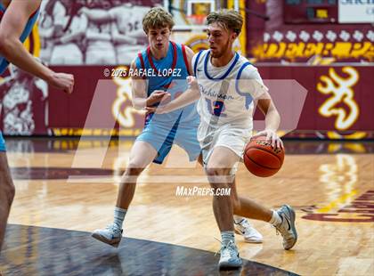 Thumbnail 2 in Dickinson vs. Pearce (McDonald's Texas Invitational) photogallery.