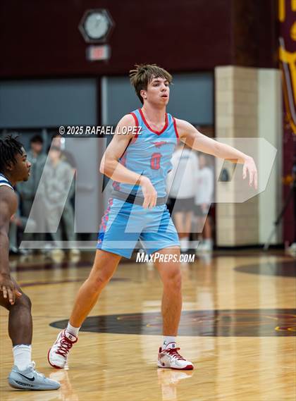Thumbnail 1 in Dickinson vs. Pearce (McDonald's Texas Invitational Tournament) photogallery.