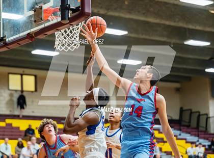 Thumbnail 3 in Dickinson vs. Pearce (McDonald's Texas Invitational Tournament) photogallery.