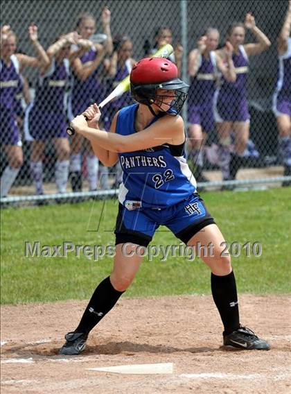 Thumbnail 2 in Rhinebeck vs Hoosick Falls (NYSPHSAA Class C Final) photogallery.