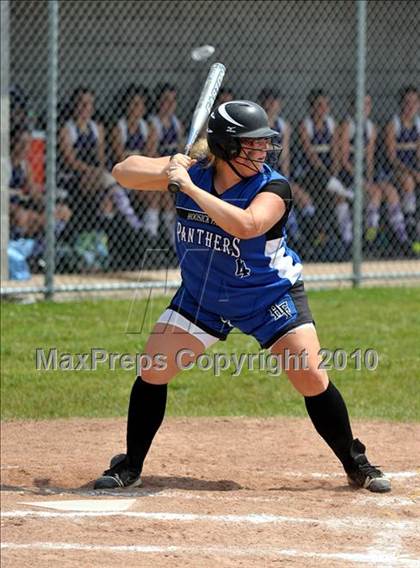 Thumbnail 3 in Rhinebeck vs Hoosick Falls (NYSPHSAA Class C Final) photogallery.