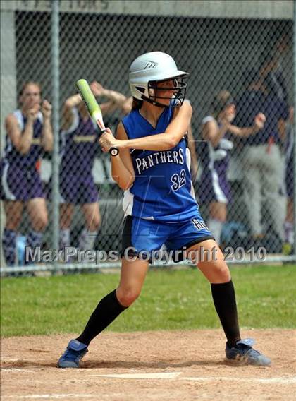 Thumbnail 2 in Rhinebeck vs Hoosick Falls (NYSPHSAA Class C Final) photogallery.
