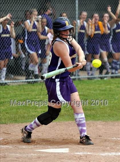 Thumbnail 2 in Rhinebeck vs Hoosick Falls (NYSPHSAA Class C Final) photogallery.