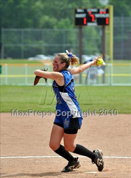 Thumbnail 1 in Rhinebeck vs Hoosick Falls (NYSPHSAA Class C Final) photogallery.