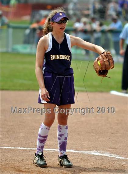 Thumbnail 2 in Rhinebeck vs Hoosick Falls (NYSPHSAA Class C Final) photogallery.