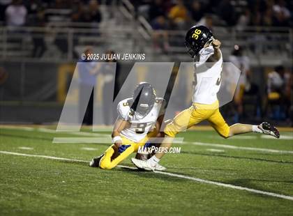 Thumbnail 2 in Bishop Kelly @ Columbia photogallery.